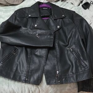 Women's Classic Black Leather Jacket